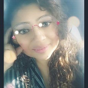 Meet your Posher, Adriana